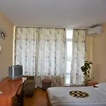 Creativity House Of Bas Varna - Free Parking Готель *