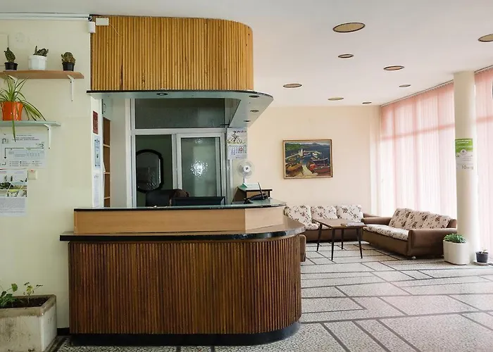 Holiday House Of Bas Varna - Free Parking Hotel Warna