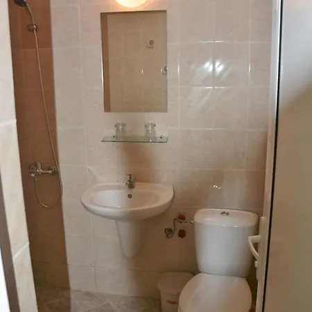 Hotell Creativity House Of Bas Varna - Free Parking *