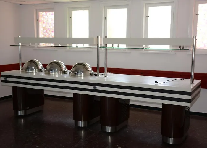 Hotel Holiday House Of Bas Varna - Free Parking *